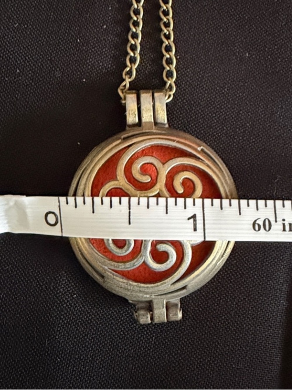 Aromatherapy Essential Oil Diffuser Locket - Picture 4 of 4